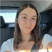 studentessa del terzo anno al scientifico Pascal di Milano. Offro aiuto ai bambini delle elementari fino ai ragazzi di seconda